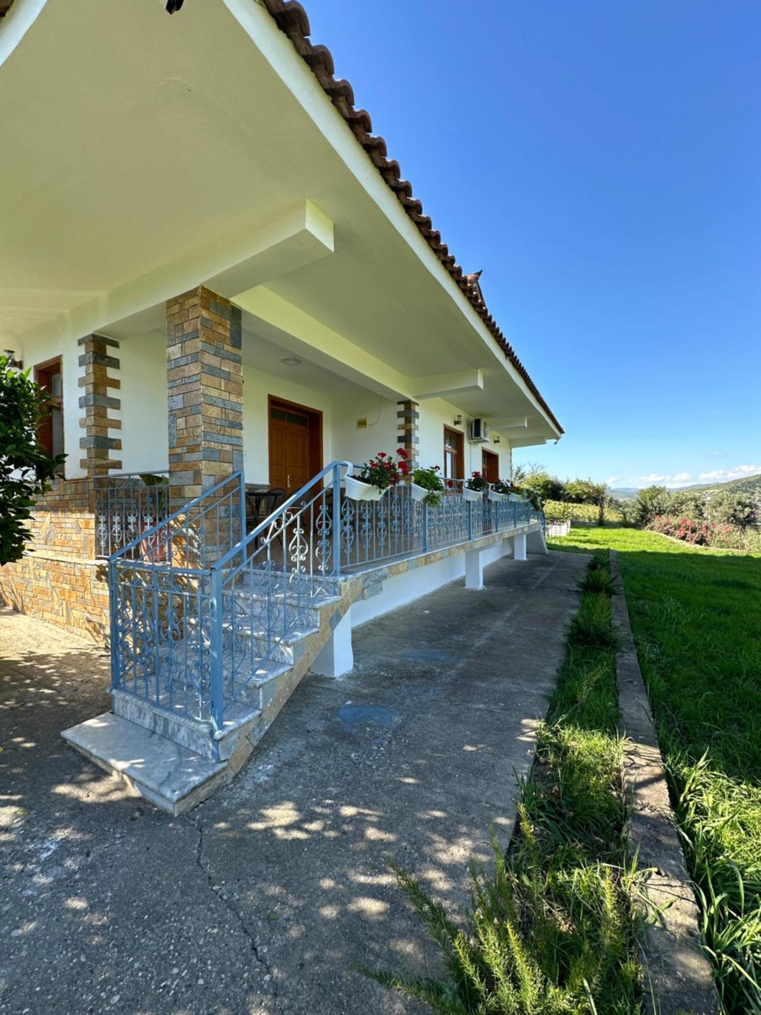 Vila Ardea Berat Exterior photo